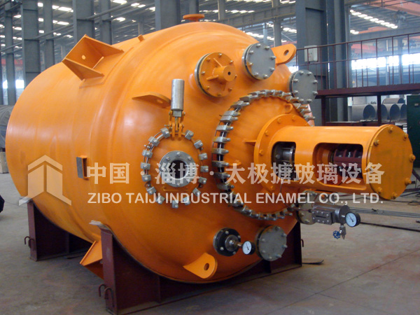 F1500L-F6300L閉式搪瓷反應(yīng)釜